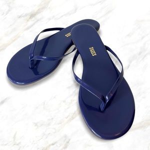 blue tkees